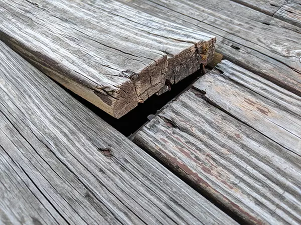 Deck with warped boards in Tennessee