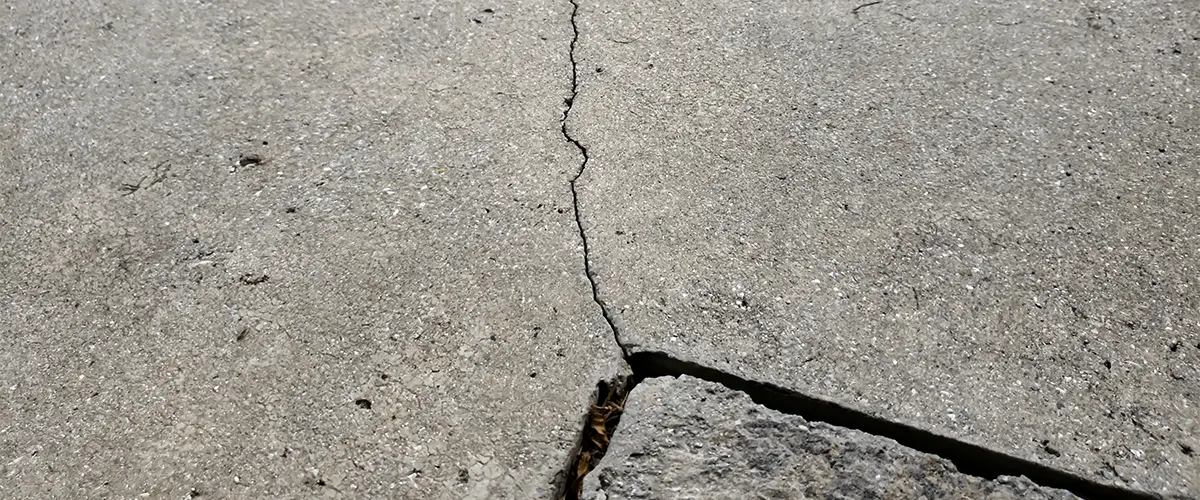 A cracked concrete slab