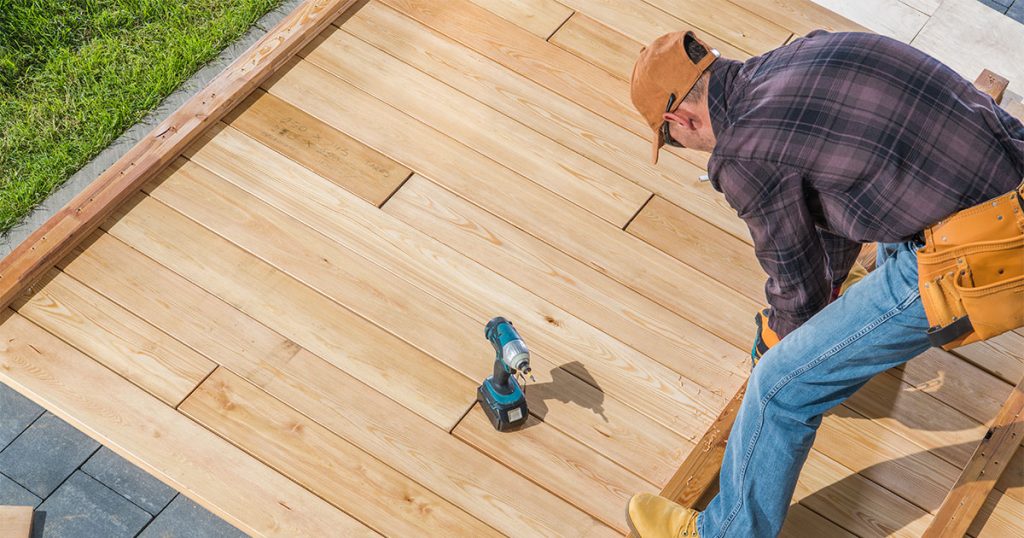 A deck contractor in Knoxville, TN