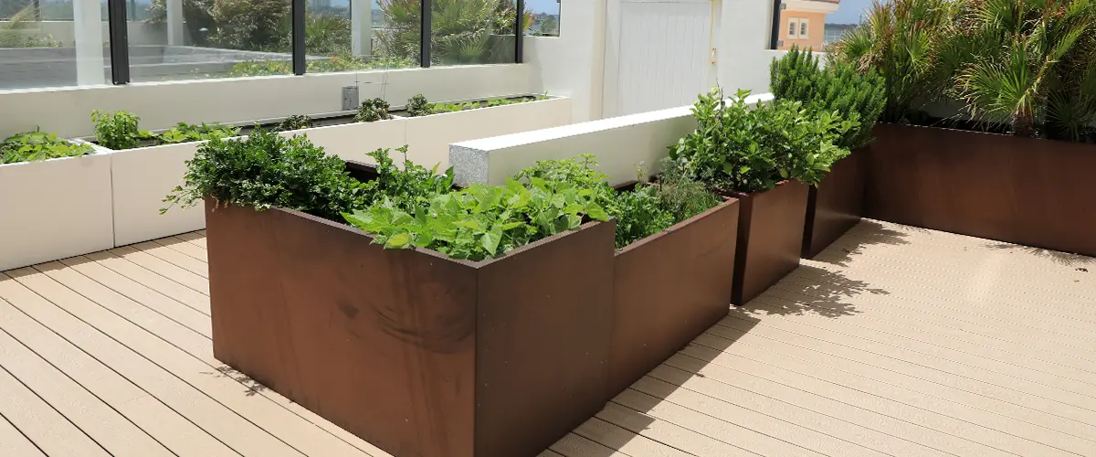 deck rooftop with garden planters