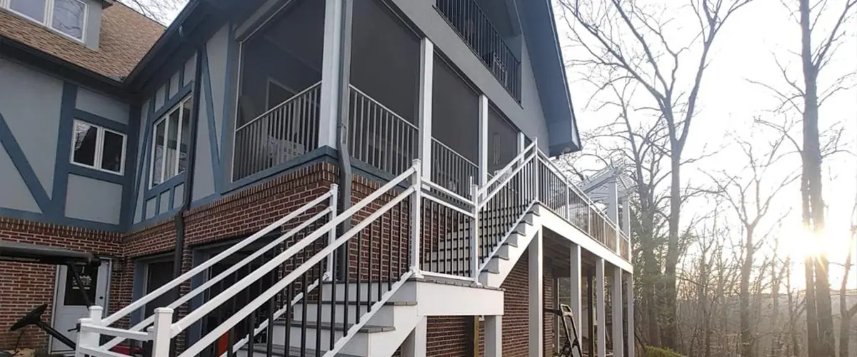 Deck with screened-in porch in Seymour, TN by Riverview Decks