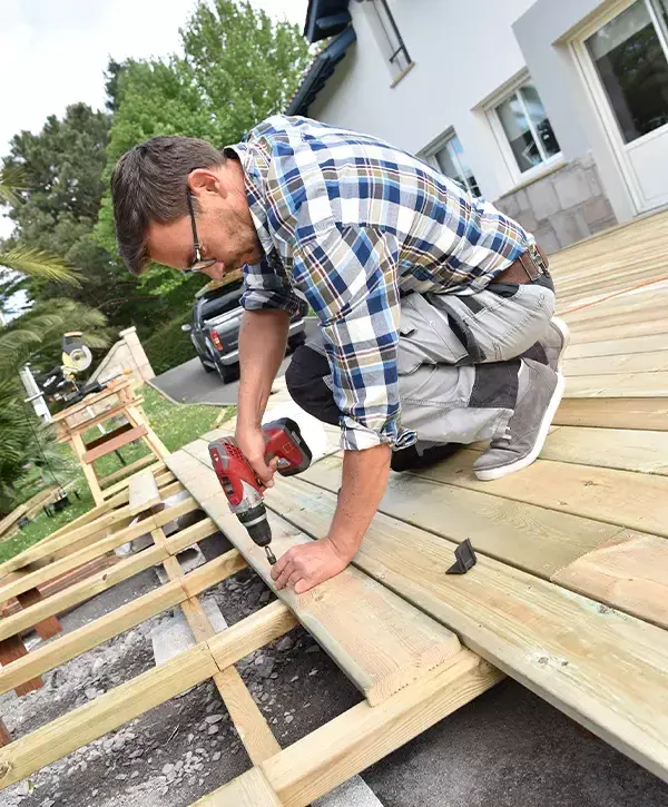 Top 10 Deck Building Companies in Louisville, TN